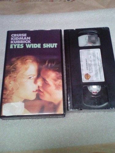 Eyes wide shut - eyes,